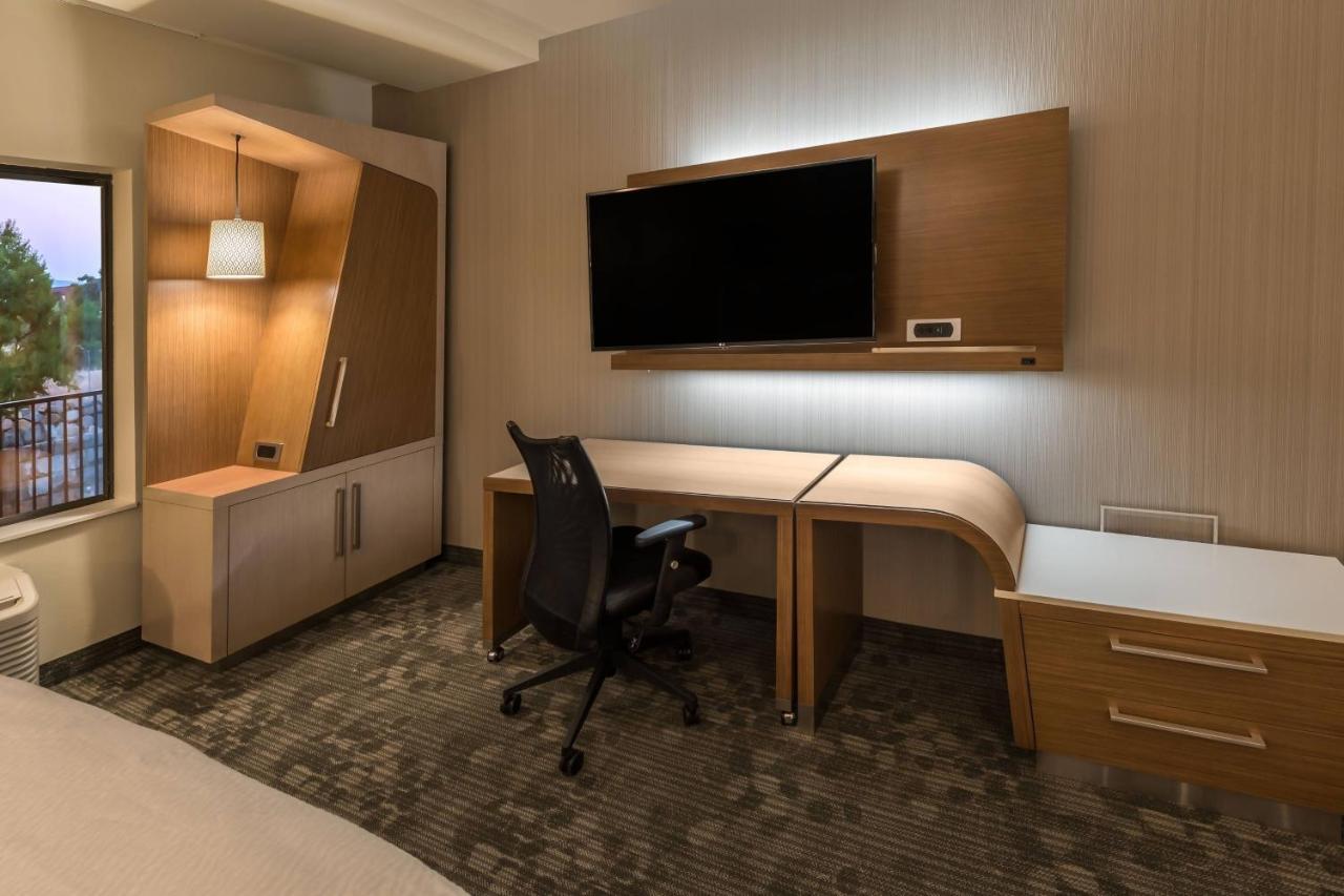 Courtyard By Marriott Reno Downtown/Riverfront Esterno foto